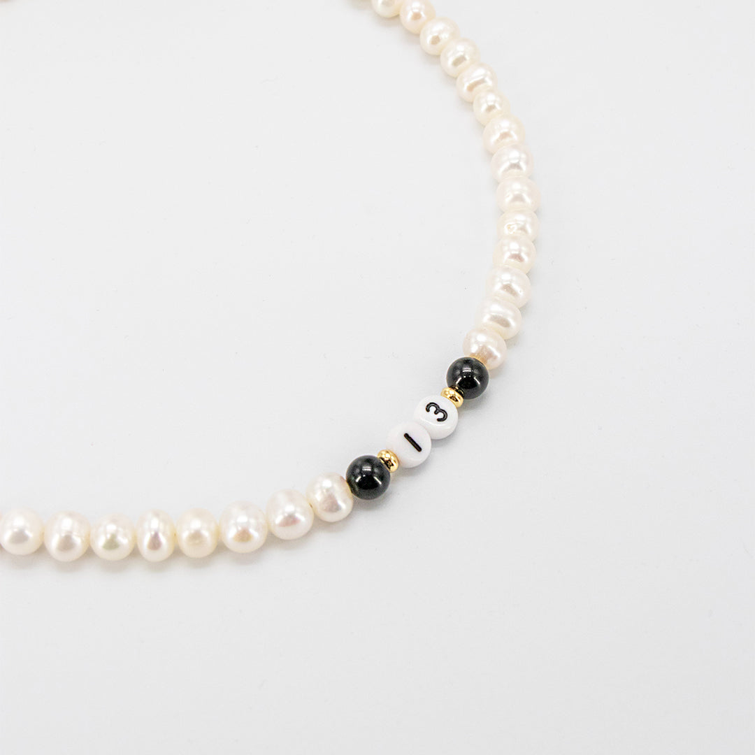 SWEET PEARLS NECKLACE