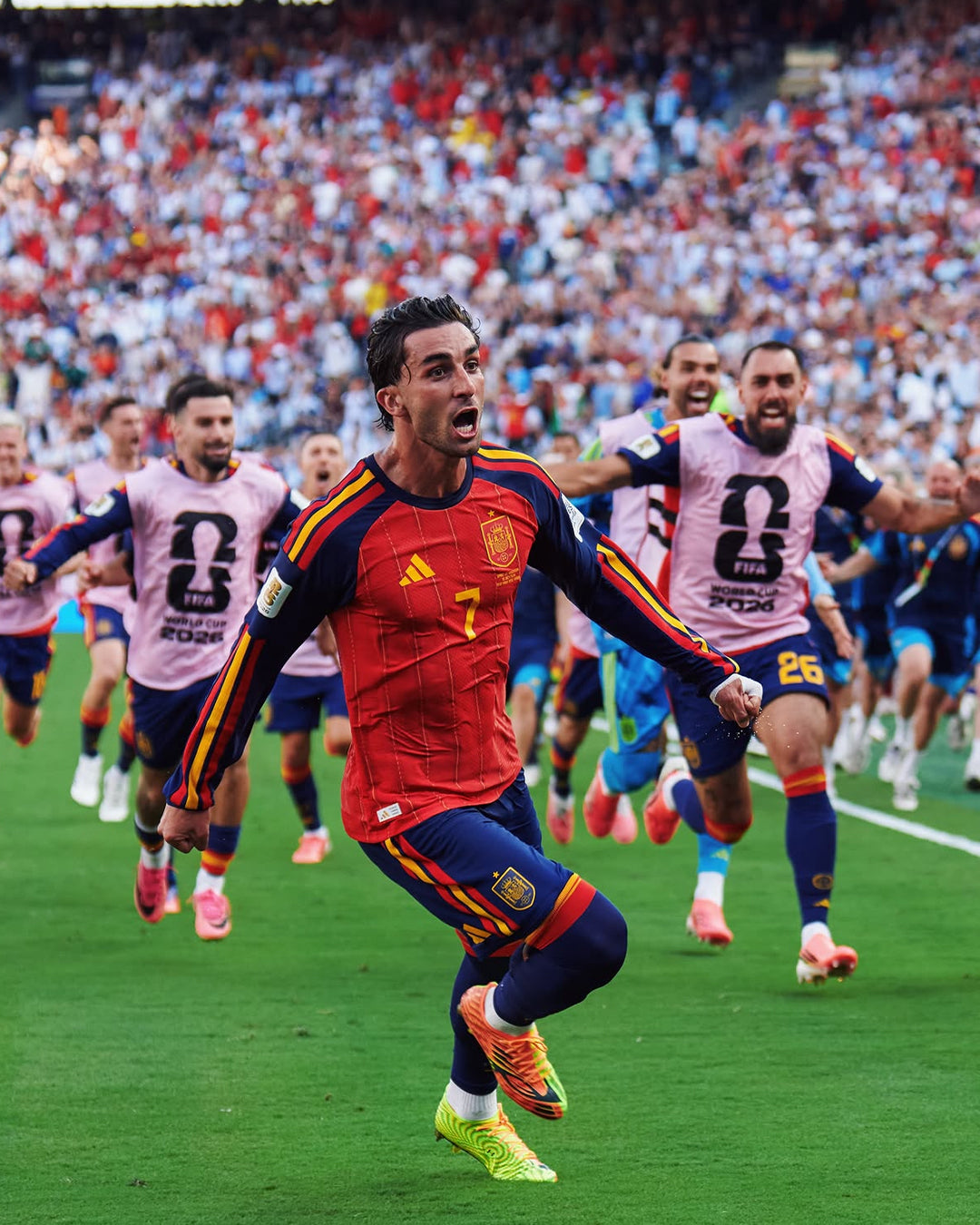CAMPEONES T (Pre-Order)